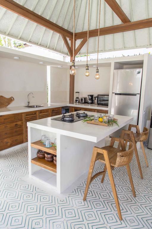 Villa Azcoyen - 3Br Villa In Canggu Εξωτερικό φωτογραφία