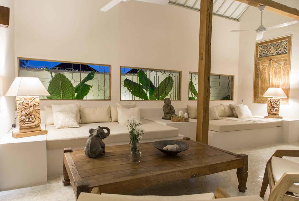 Villa Azcoyen - 3Br Villa In Canggu Εξωτερικό φωτογραφία